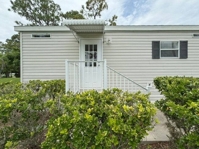 Photo - 19237 Cedar Crest Ct