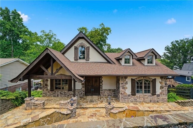 Photo - 2115 Kemp Dr