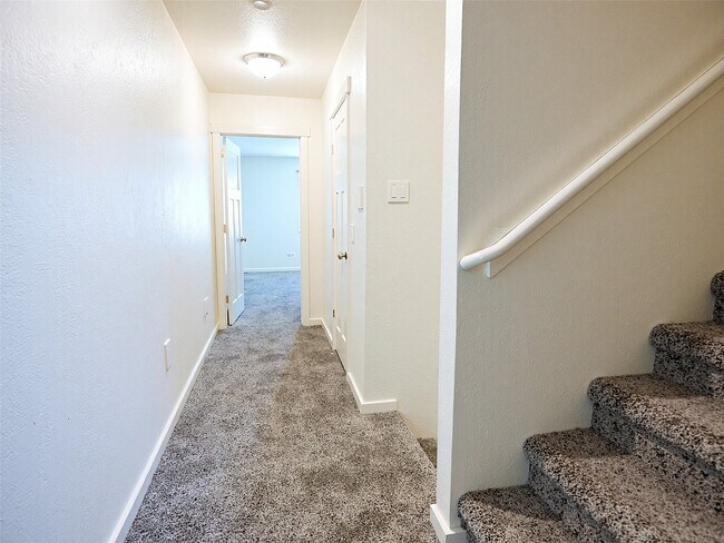 Photo - 21155 Gosling Rd Unidad 3B