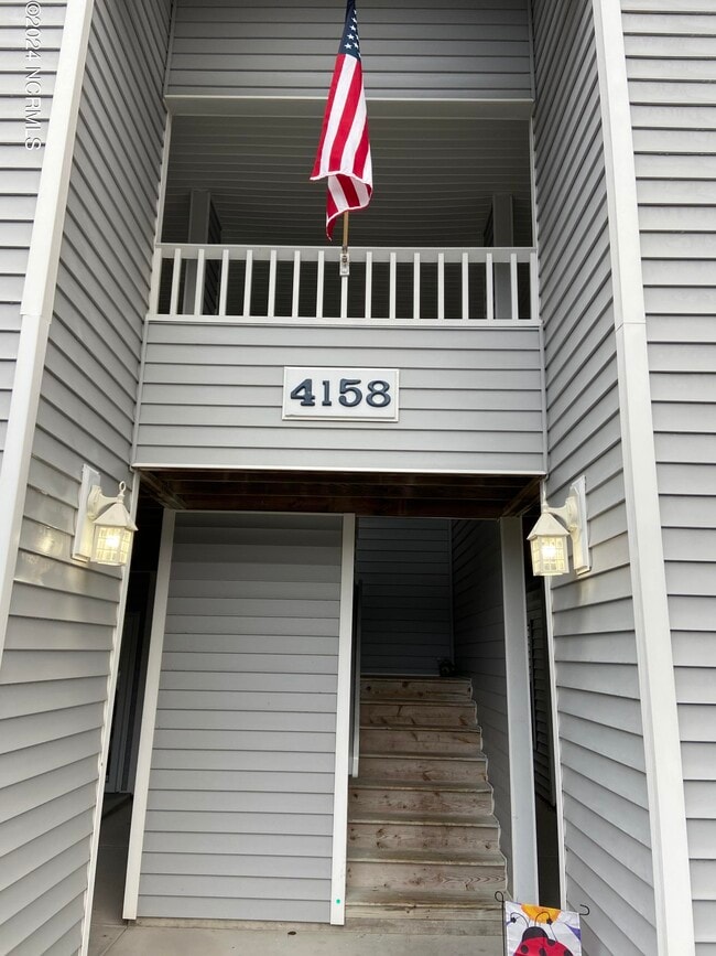 Building Photo - 4158 Breezewood Dr Unit Apt 204