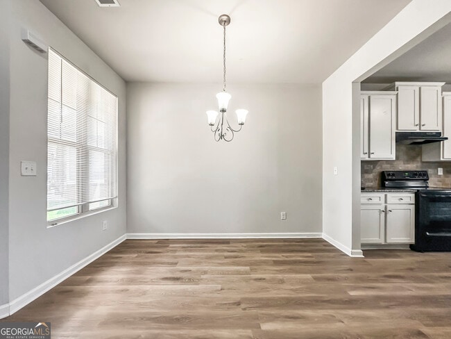 Photo - 196 Daisy Cir