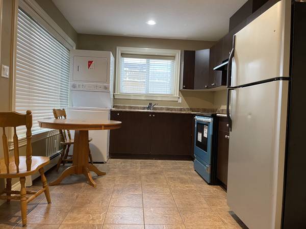 Photo - 17107-17184 84 Ave