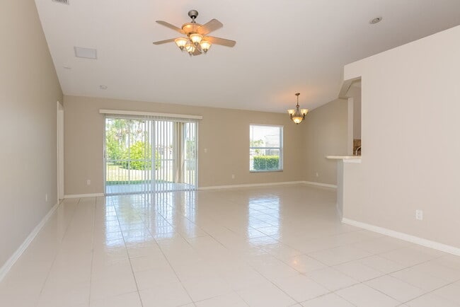 Photo - 4505 Sanibel Way