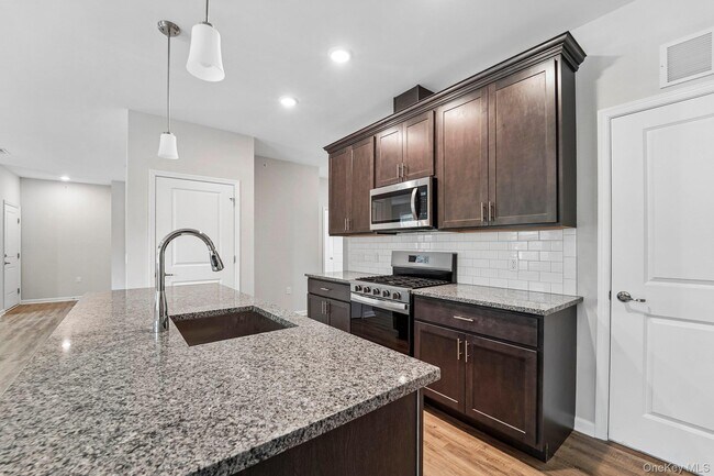 226 Tower Ridge Cir