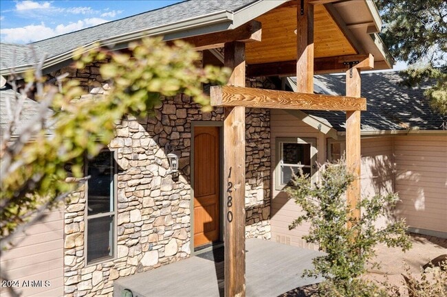 Photo - 1280 Majestic Vw Dr