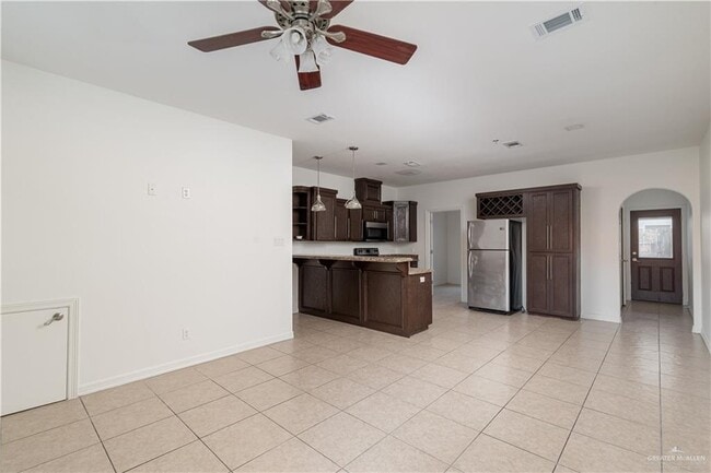 1307 W Fig Ave