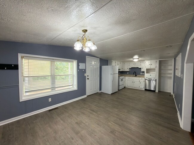Photo - 2233 Ladd Springs Rd SE