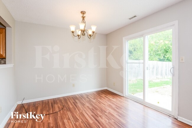 Photo - 1319 Freemont Ln