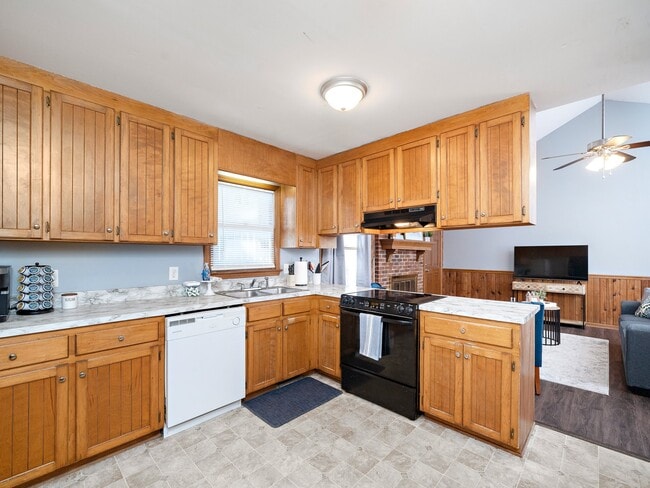 Photo - 3600 Ladywood Ct