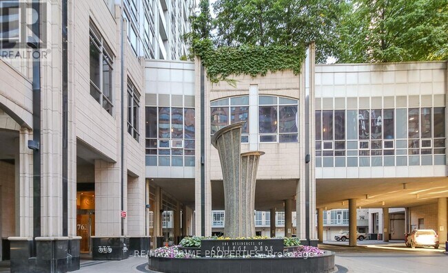 Photo - 763 Bay St. Unité 4702