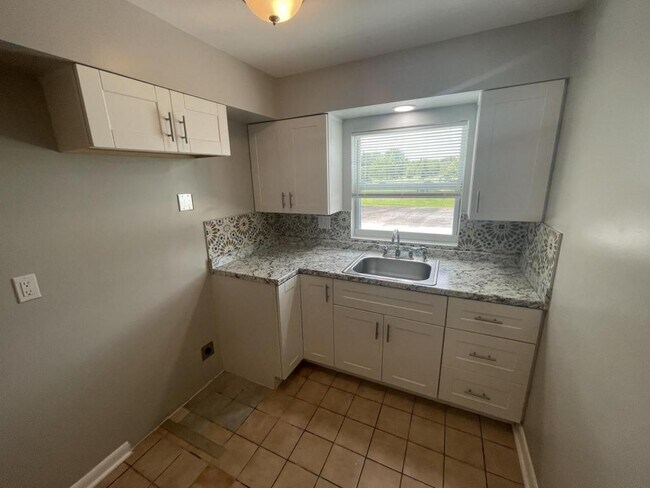 Photo - 3427 W Main St