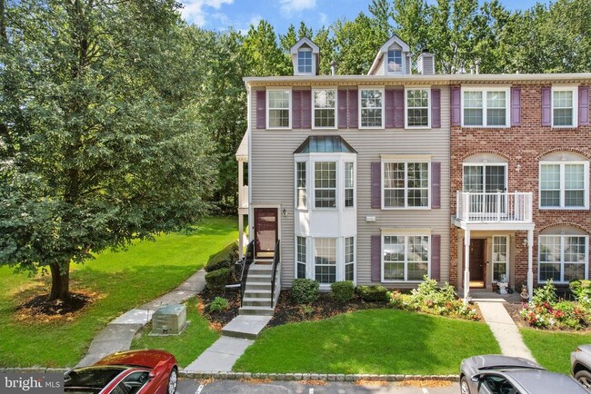 Building Photo - 2 Cheverny Ct Rental