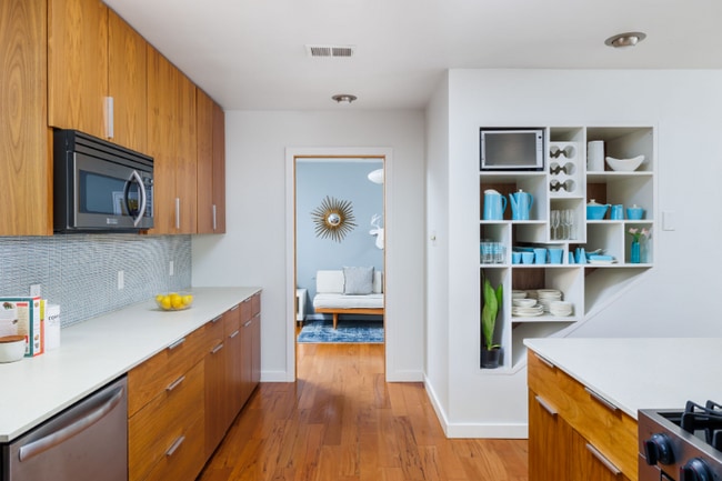 Photo - 3202 Santa Monica Dr