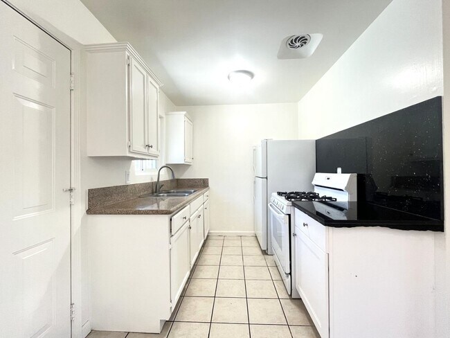 1594 Sepulveda Ave Unit C