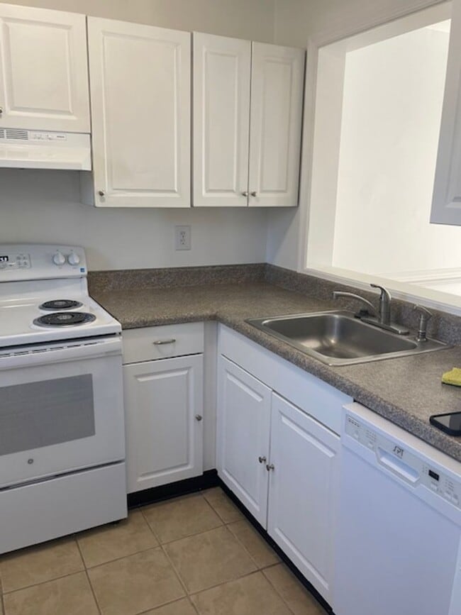 Photo - FOR RENT - VIRGINIA BEACH / GREAT NECK RD