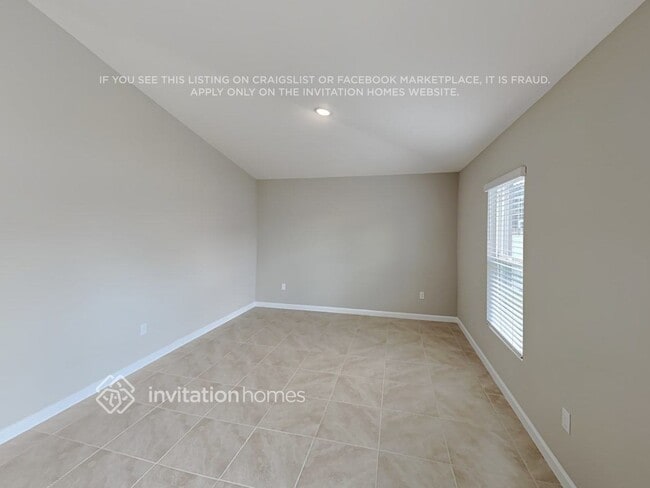 Photo - 1733 SW Finch Ln