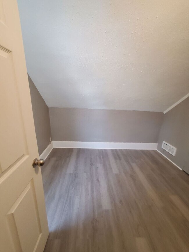 Photo - 1452 N 29th St Unit 1452B Rear Cottage