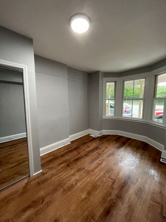 Photo - Updated 3 Bedroom House With a backyard and Laundry