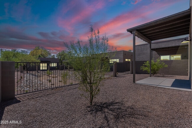 Photo - 6041 E Valley Way