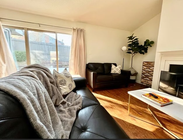 Photo - 1413 Willow Crossing Dr