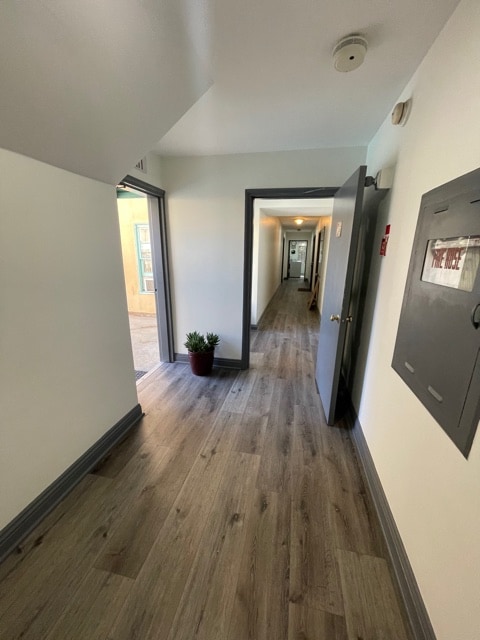 Photo - Holloway House Apartments