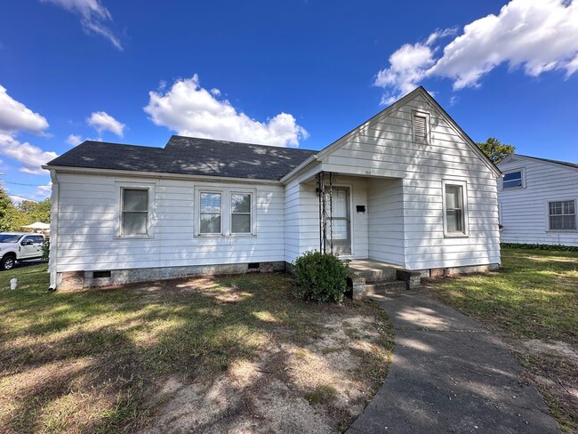 Building Photo - Burlington Rental