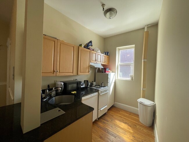 Photo - 1215 Commonwealth Ave