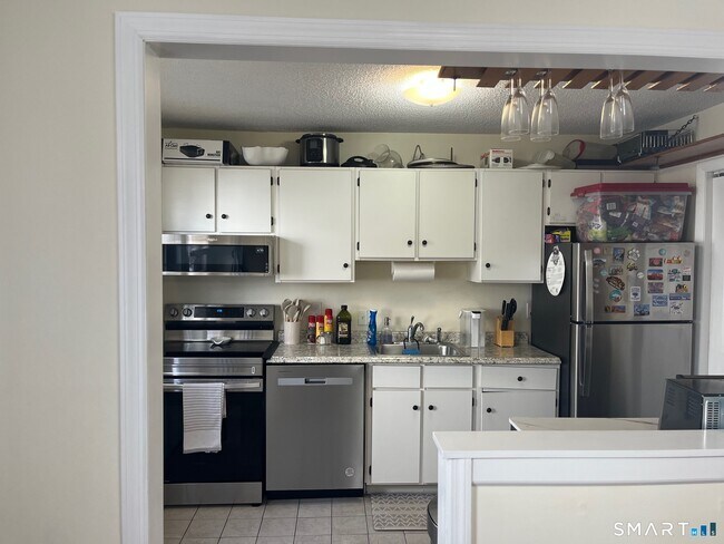 Photo - 1283 Hope St Unit APT 5