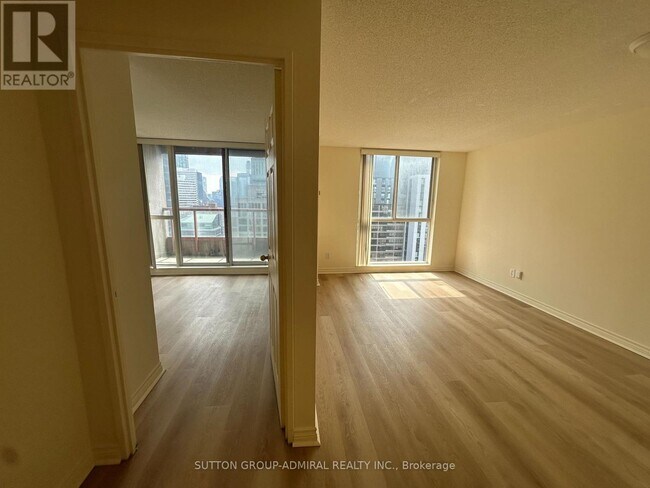 Photo - 736 Bay St. Unit 3102