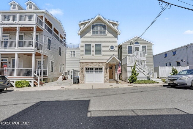 Photo - 7 E Church St