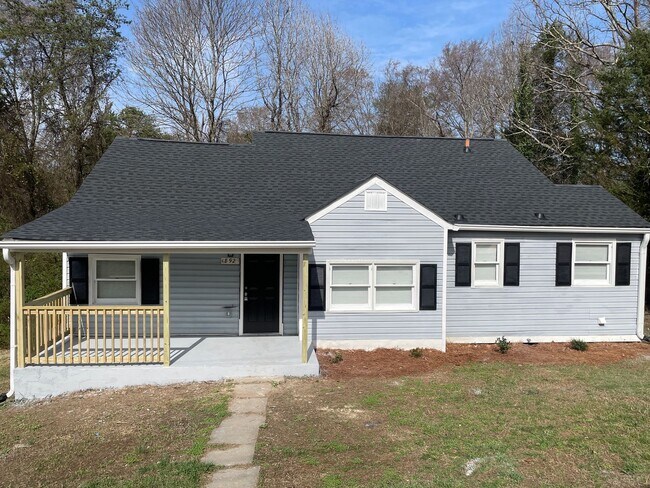 Building Photo - 1892 Ebert Rd