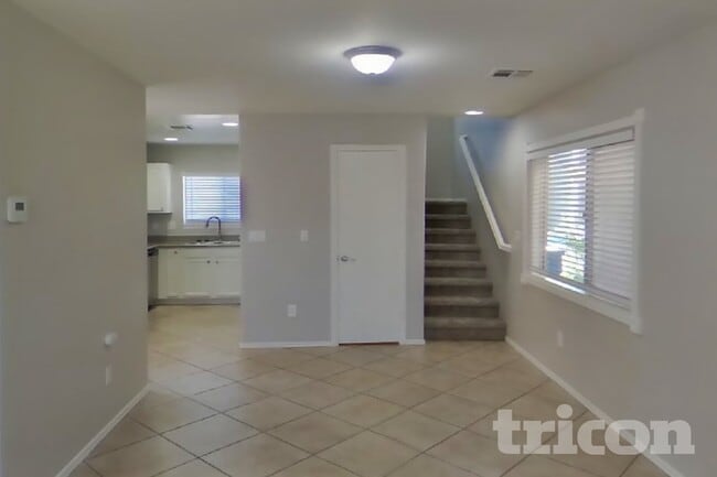 Photo - 5292 Tipper Ave