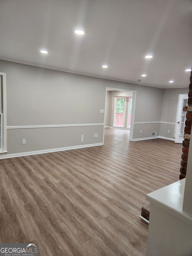 Photo - 130 Sandy Dr