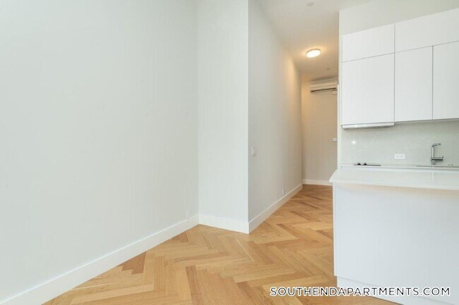 Photo - 461 Massachusetts Ave Unit 5