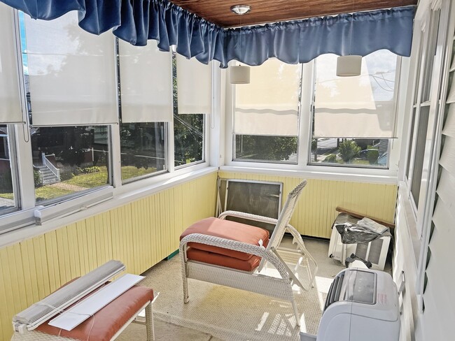 11 Hughes St Unit 2