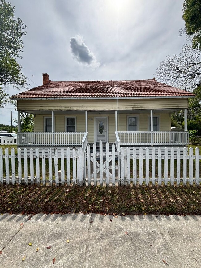 FOR RENT - FOR RENT House