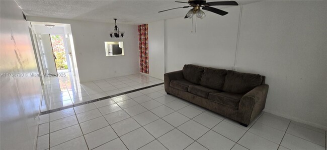 Photo - 300 NE 12th Ave