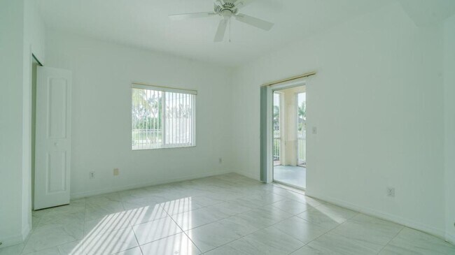 Photo - 5612 Rose Garden Rd Unit 104