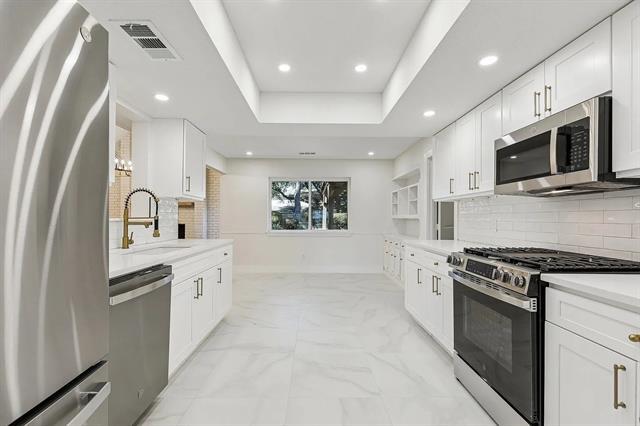 Photo - 1704 Venetian Cir