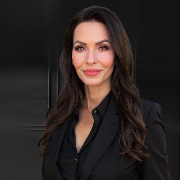 Lisa Marie Sanders