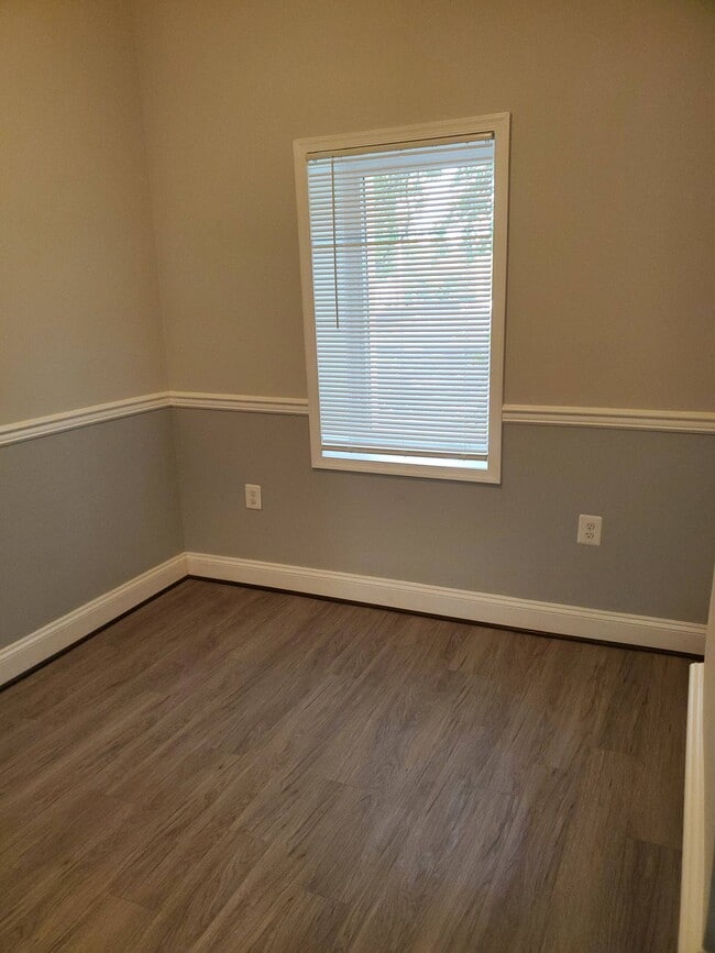 Photo - 2838 Washington Blvd