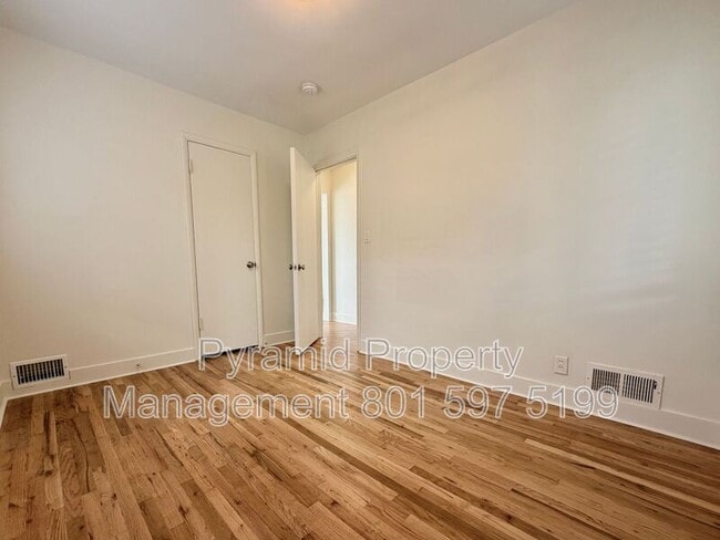 Photo - 7620 S Jefferson St