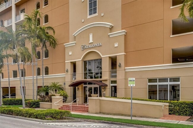 Photo - 2425 SW 27th Ave Unit 806