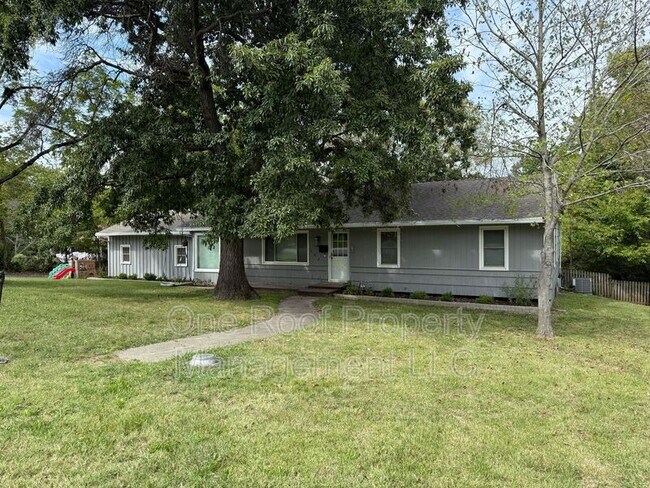 Photo - 102 E 96th St