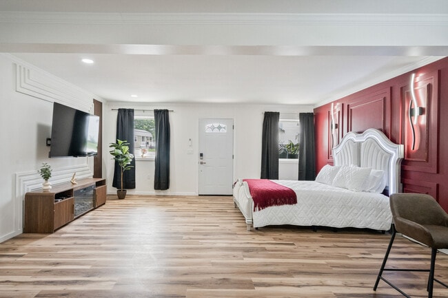Clair de Lune Image - 1222 E Vaile Ave Unit Clair de Lune