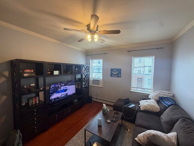 Photo - 433 2nd St Unit 2