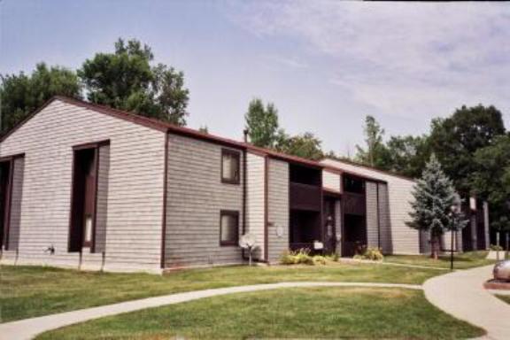 Photo - Menasha Woods Apartments