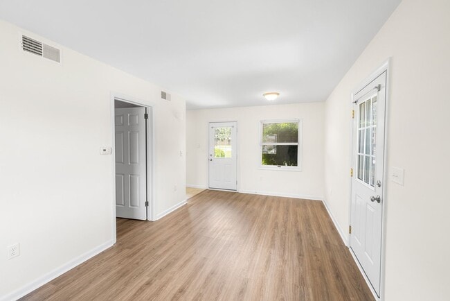 Photo - Neffsville Cottages