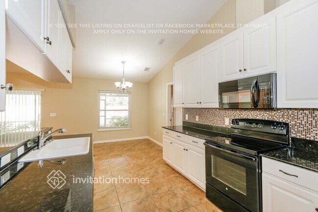 Photo - 9611 Wydella St