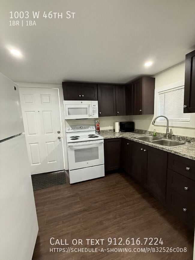 Photo - 1003 W 46th St